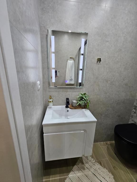 Agora Luxury Apartment 9